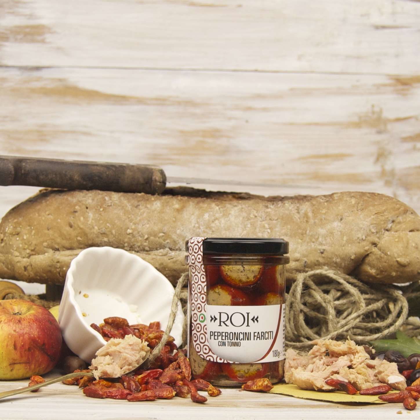 olio-roi-peperoncini-farciti-con-tonno-barattolo-1-kg-per-aperitivo image 2