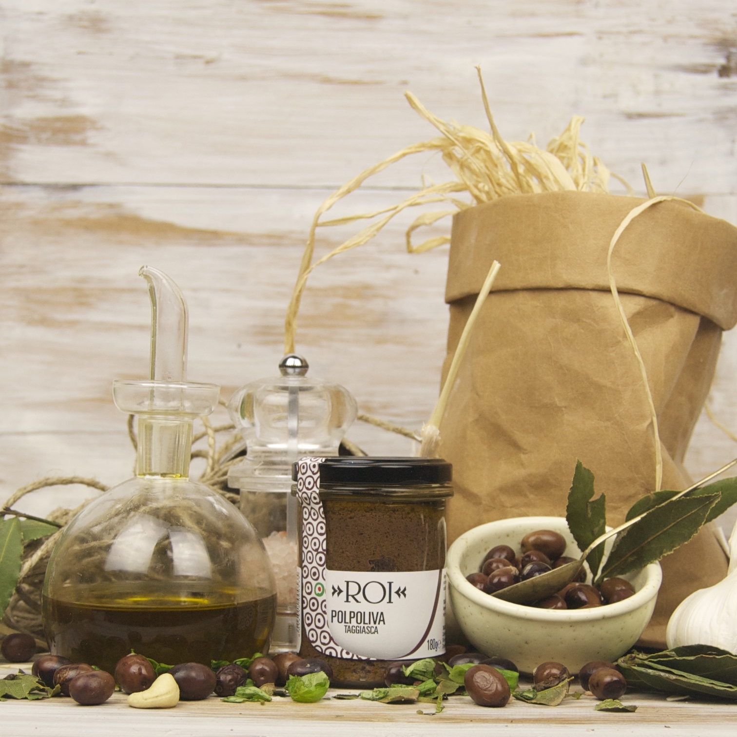 olio-roi-polpoliva-taggiasca-crema-di-olive-680g image 2